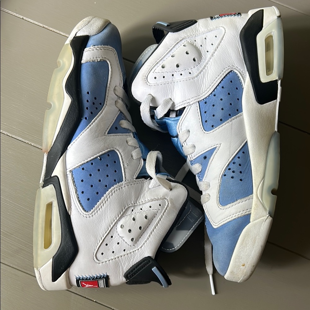 Jordan 6 unc blue shoes